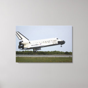 Space Shuttle Discovery approaches landing 4 Canvas Print