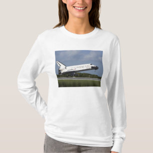 Space shuttle Discovery lands on Runway 33 3 T-Shirt