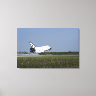 Space shuttle Discovery lands on Runway 33 4 Canvas Print