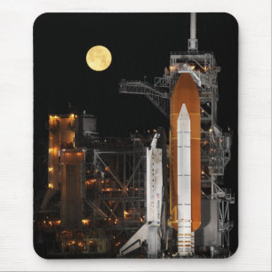 Space Shuttle Discovery on Launch Pad Mouse Pad