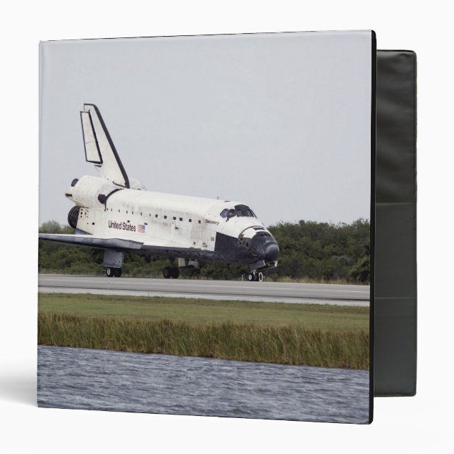 Space Shuttle Discovery on the runway Binder (Front/Inside)