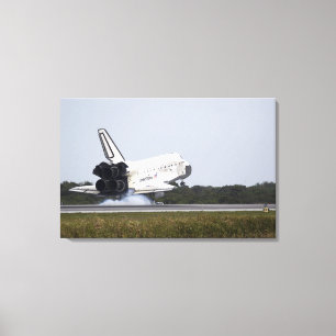 Space Shuttle Discovery touches down 2 Canvas Print
