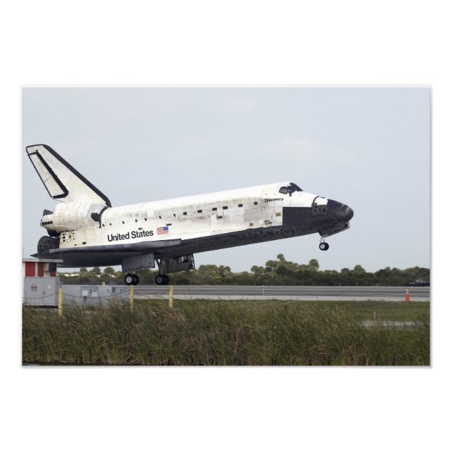 Space Shuttle Discovery touches down 2 Photo Print (Front)