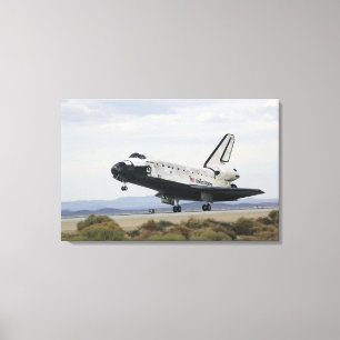 Space Shuttle Discovery's main landing gear Canvas Print