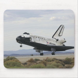 Space Shuttle Discovery's main landing gear Mouse Pad