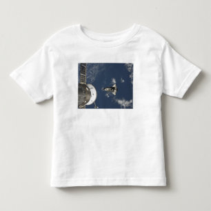 Space Shuttle Endeavour 17 Toddler T-shirt