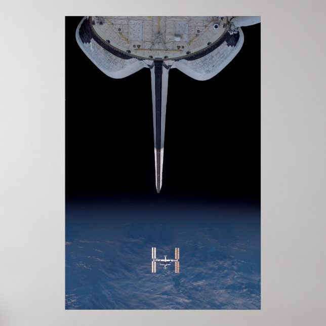 Space Shuttle Endeavour & ISS (STS-118) Poster (Front)