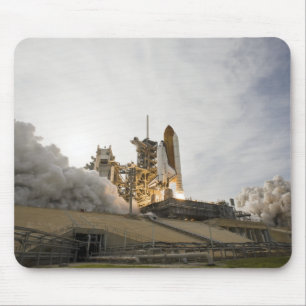 Space Shuttle Endeavour lifts off 5 Mouse Pad