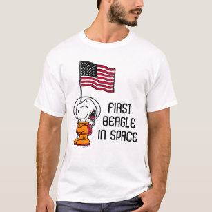 SPACE   Snoopy With Flag Astronaut T-Shirt
