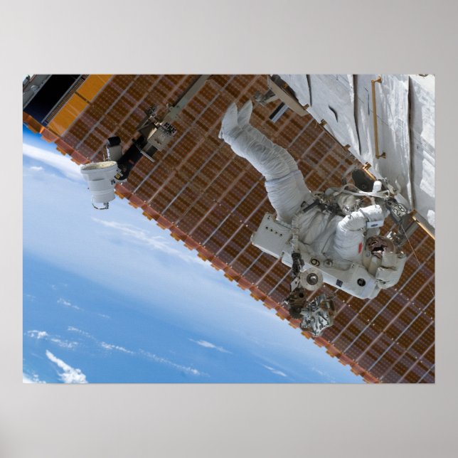 Spacewalk (STS-118) Poster (Front)