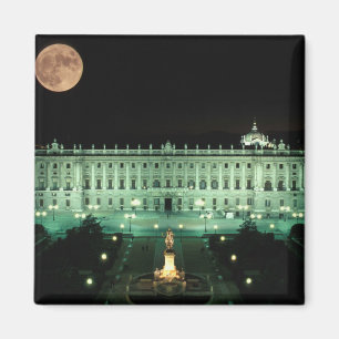 Spain, Madrid, Royal Palace and Plaza de Magnet