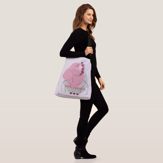 Spanish Wording | Inspirational Quote Hanging Hang Crossbody Bag (On Model)