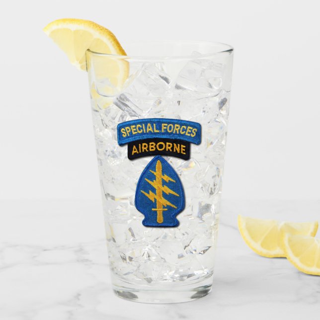 Special Forces Group Green Berets SFG SFGA Veteran Glass (Front Ice)