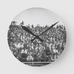 Spectators Round Clock
