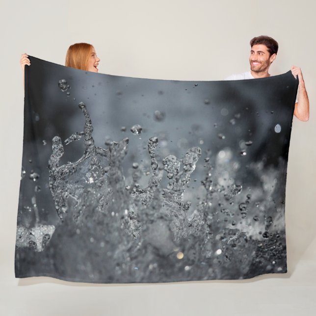 Splash   fleece blanket (In Situ)