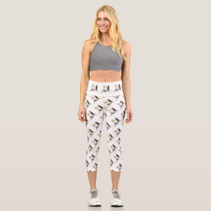 Splendid Neoplasticism Art Monogram. Letter U Capri Leggings
