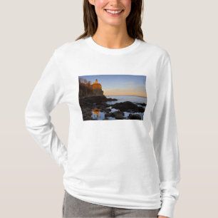 Split Rock Lighthouse at sunset near Two T-Shirt
