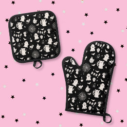 Spooky Cute Black and White Halloween Pattern Oven Mitt & Pot Holder Set