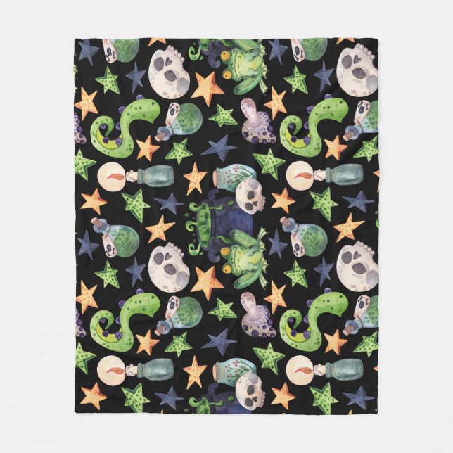 Spooky Halloween: Dark Hand-Drawn Pattern. Fleece Blanket (Front)