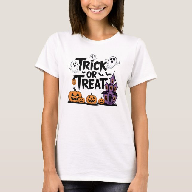 Spooky Halloween fun with ghosts & pumpkins T-Shirt (Front)