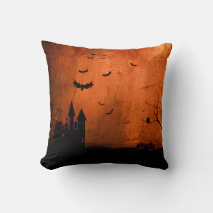 Spooky Halloween Night Castle🎃 Throw Pillow