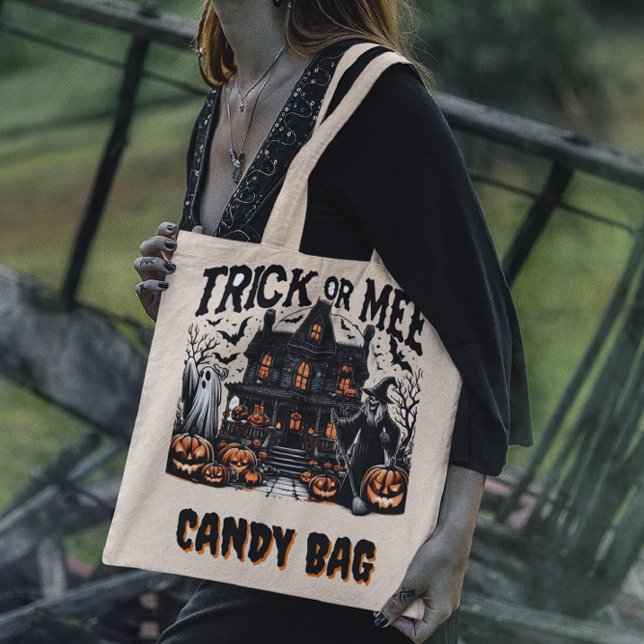 Spooky Halloween with ghosts and pumpkins! Tote Bag (Creator Uploaded)