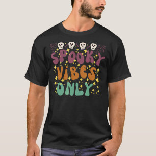 Spooky Vibes Only Retro Vintage Skull Bats Hallowe T-Shirt
