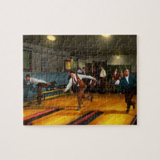 Sport - Bowling - A league of their own 1941 Jigsaw Puzzle