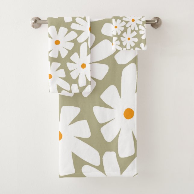 Spring daisies floral retro pattern sage green bath towel set (Insitu)