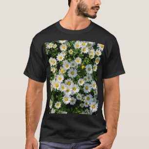 Spring Daisy Field: Serene Background T-Shirt