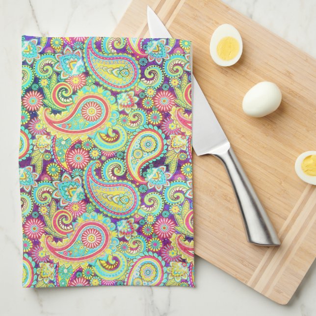 Spring paisley kitchen towel (Quarter Fold)