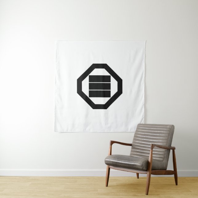 Square Kanji for three in Oshiki Tapestry (In Situ)