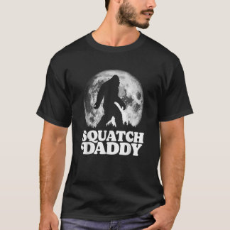 Squatch Daddy Funny Bigfoot at Night Moon Graphic  T-Shirt