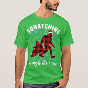 Squatching Through The Snow Plaid Buffalo Christma T-Shirt
