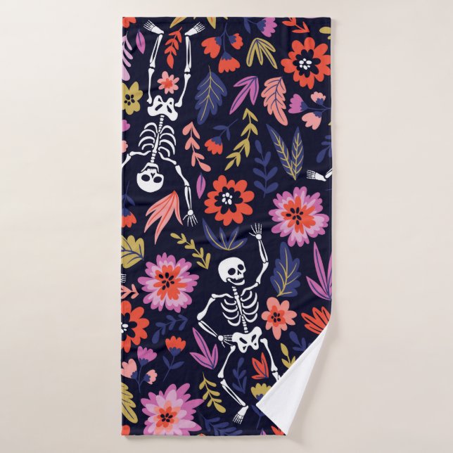 Squelettes dansants dans le jardin fleuri motif (Serviette de bain)