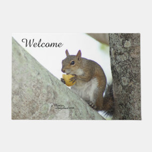 Squirrel eating chips Spiegeland Welcome Doormat