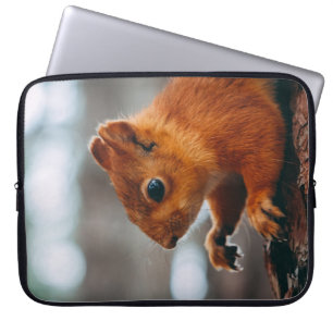 SQUIRREL ON TREE TRUNK LAPTOP SLEEVE