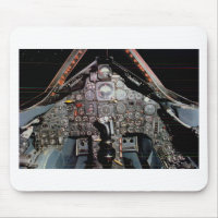 SR-71 Cockpit Centre.jpg