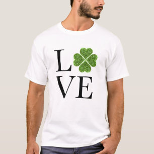 St. Patrick’s day   Love   green glitter shamrock T-Shirt