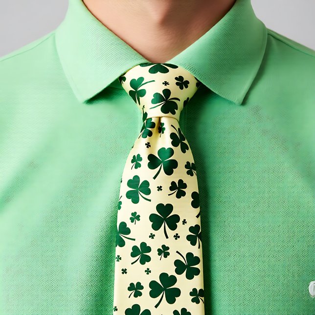 St. Patrick’s Day Luck Knots Necktie (St. Patrick’s Day Luck Knots Necktie)