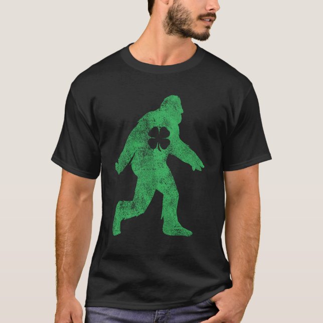 St Patricks Day Bigfoot Sasquatch Saint Paddys Iri T-Shirt (Front)