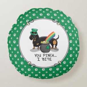 St. Patrick's Day Dachshund (black & tan) dog Round Pillow