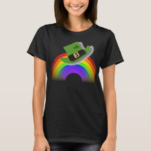 St Patricks Day Hat and Rainbow   T-Shirt