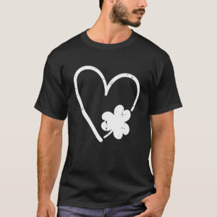 St Patricks Day Heart Shamrock For Women Girls Kid T-Shirt