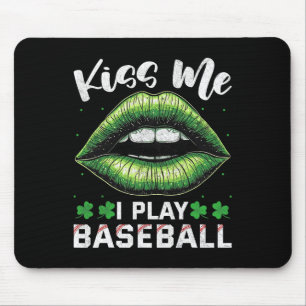 St Patrick's Day Kiss Me I Play Bysebyll  Mouse Pad