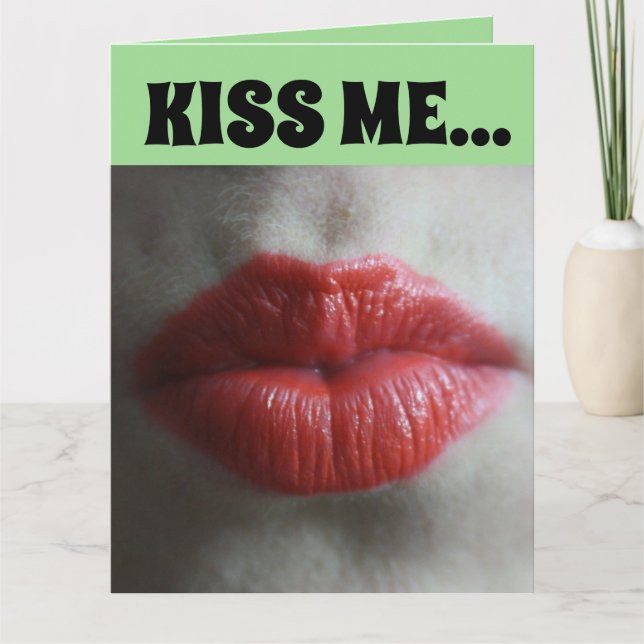  ST. PATRICK'S DAY KISS ME I'M IRISH GREETING CARD (Front)