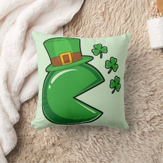 "St. Patrick's Day Pillow – Fun Green Cartoon  (Blanket)
