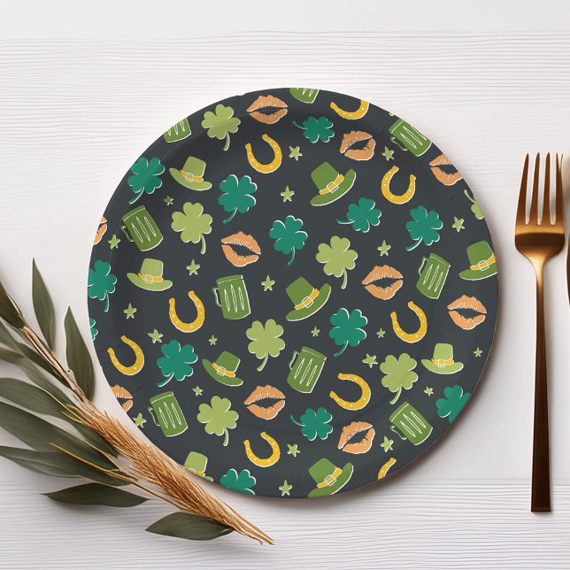 St. Patrick's Day Shamrock Pattern Paper Plate (Creator Uploaded)