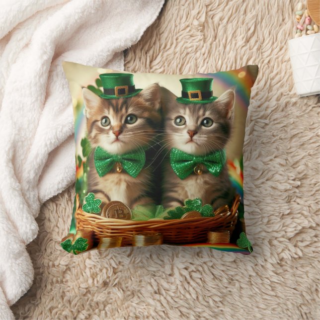 St. Patrick's day Tabbies  Throw Pillow (Blanket)
