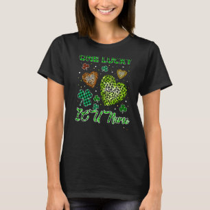 St Patricks One Lucky Icu Nurse Buffalo Leopard He T-Shirt